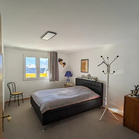 شقة Above The Rooftops - Mountain Panorama ناترز