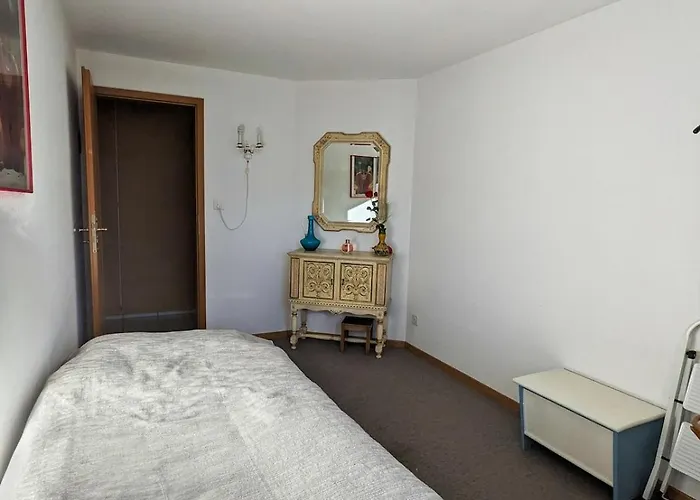 Above The Rooftops - Mountain Panorama Apartmán